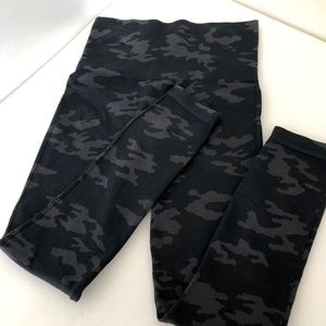 SPANX Women's Look at Me Now Seamless Leggings